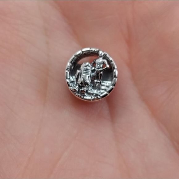 925 Silver Star Wars Charm - Picture 2 of 6